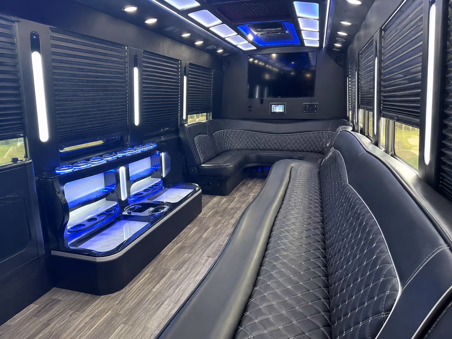 party buses for san leandro high school and arroyo high prom groups